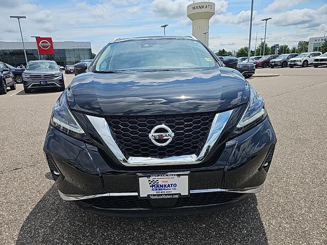 Photo of 2020 Super Black Metallic Nissan Murano