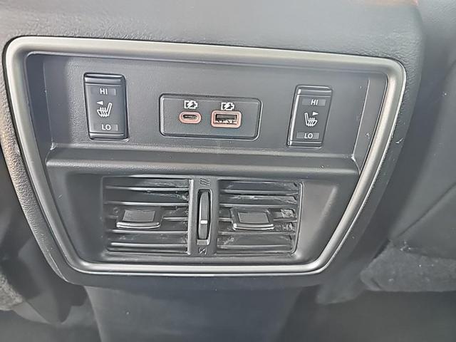 Photo of 2020 Super Black Metallic Nissan Murano