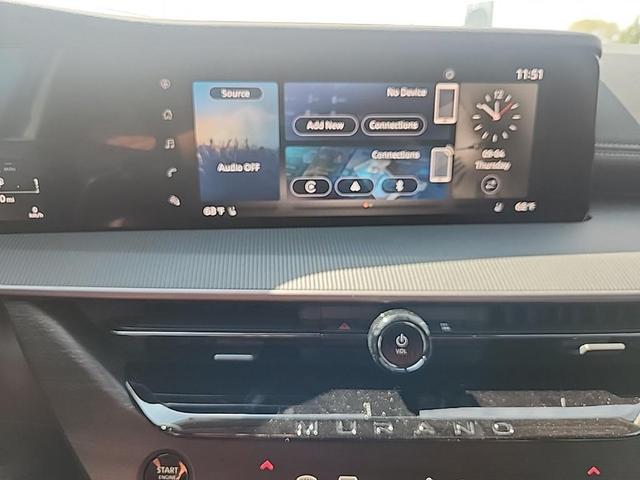 Photo of 2025 White Pearl Nissan Murano