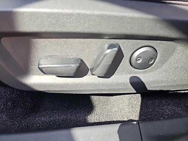 Photo of 2025 Boulder Gray Nissan Murano