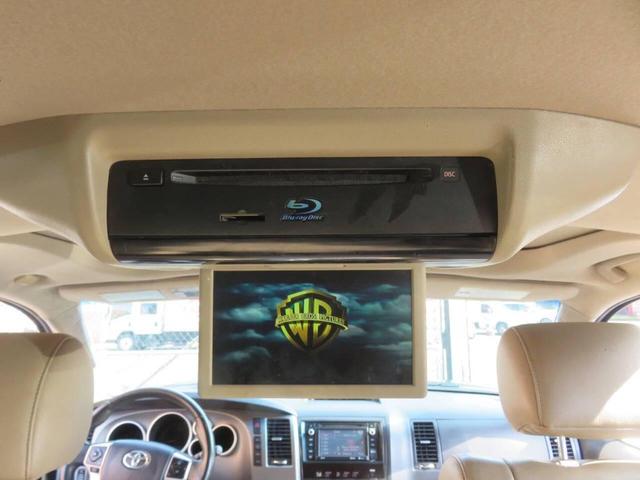 Photo of 2017 Black Toyota Sequoia