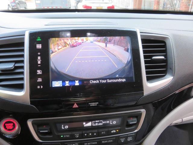 Photo of 2016 Modern Steel Metallic Honda Pilot