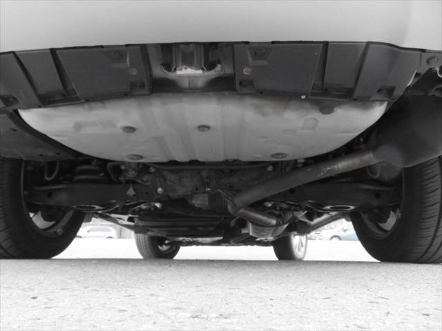 Photo of 2018 Blizzard Pearl Toyota RAV4 Hybrid