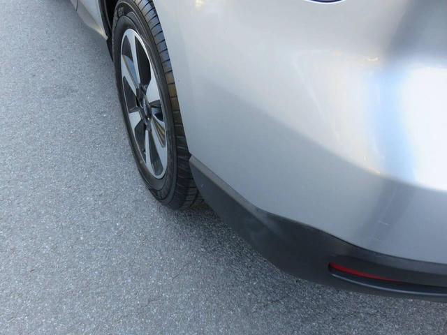 Photo of 2017 Ice Silver Metallic Subaru Forester