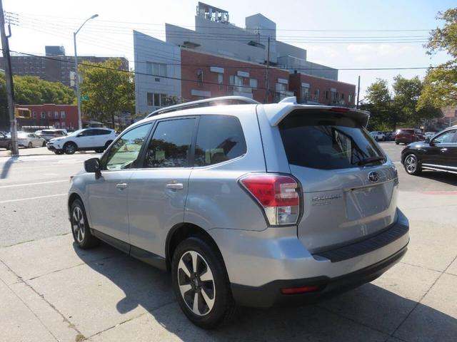 Photo of 2017 Ice Silver Metallic Subaru Forester