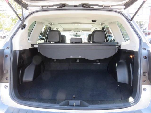 Photo of 2017 Ice Silver Metallic Subaru Forester