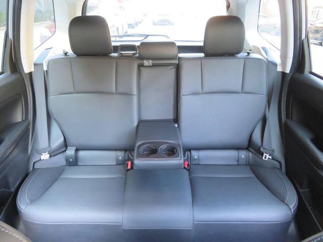 Photo of 2017 Ice Silver Metallic Subaru Forester