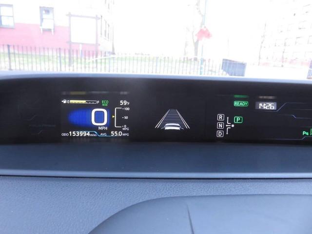 Photo of 2017 Classic Silver Metallic Toyota Prius Prime