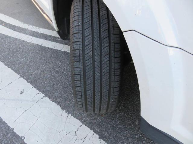 Photo of 2018 White Dodge Journey