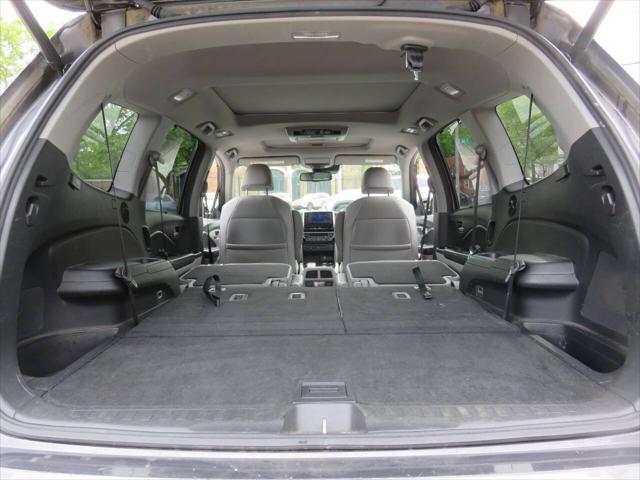 Photo of 2017 Modern Steel Metallic Honda Pilot