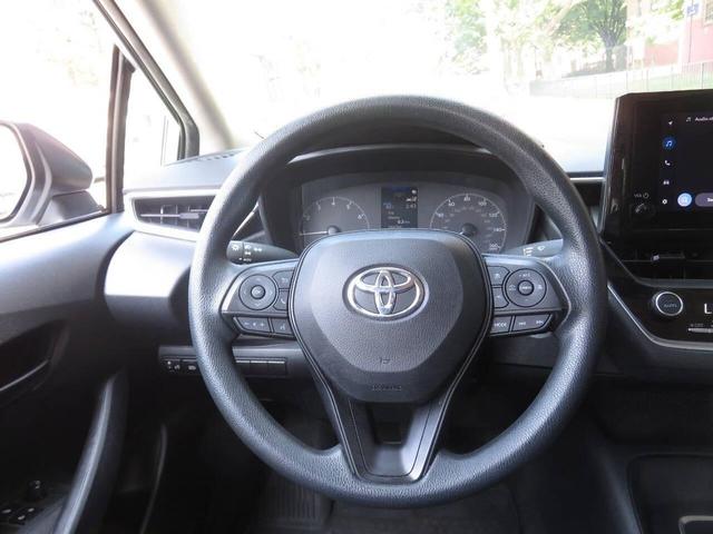 Photo of 2023 Classic Silver Metallic Toyota Corolla