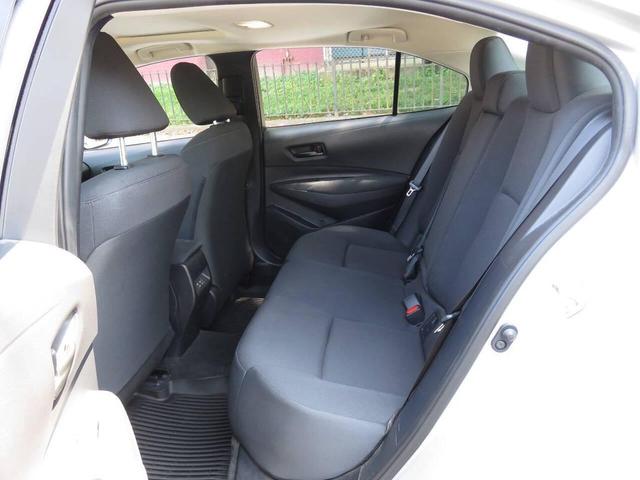 Photo of 2023 Classic Silver Metallic Toyota Corolla