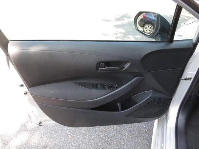 Photo of 2023 Classic Silver Metallic Toyota Corolla