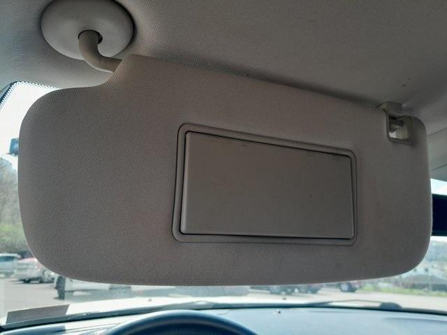 Photo of 2012 Stone White Clearcoat Jeep Grand Cherokee