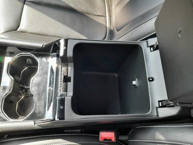 Photo of 2022 Silver Zynith Jeep Grand Cherokee