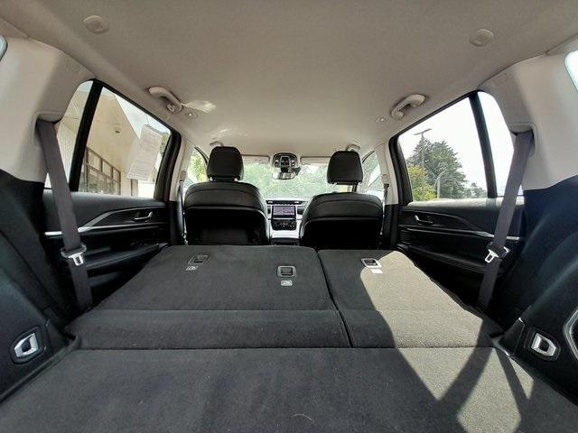 Photo of 2022 Silver Zynith Jeep Grand Cherokee