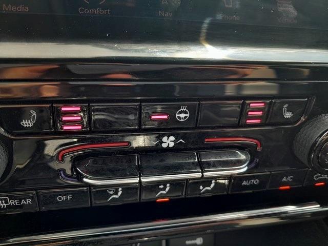 Photo of 2022 Silver Zynith Jeep Grand Cherokee