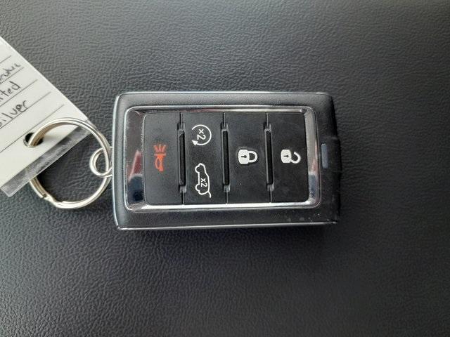 Photo of 2022 Silver Zynith Jeep Grand Cherokee