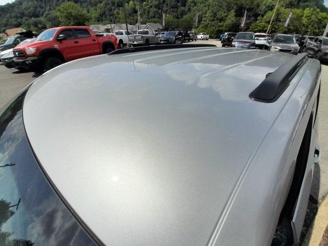 Photo of 2022 Silver Zynith Jeep Grand Cherokee
