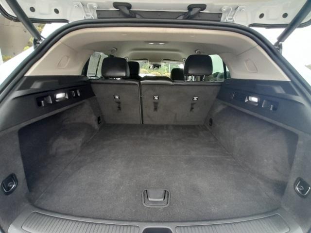 Photo of 2022 Summit White Buick Envision