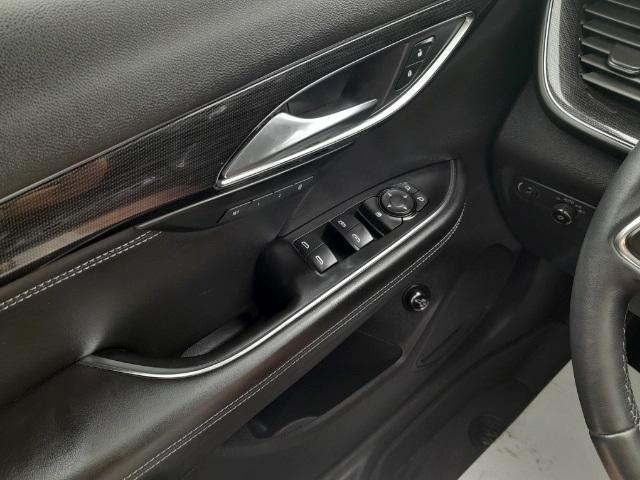 Photo of 2022 Summit White Buick Envision