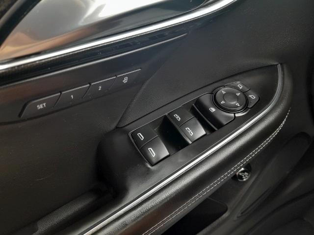 Photo of 2022 Summit White Buick Envision