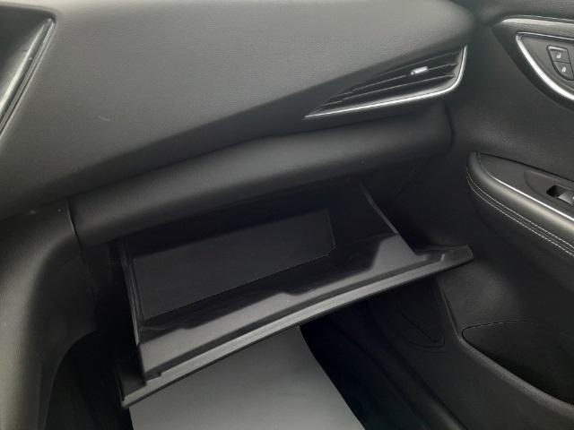 Photo of 2022 Summit White Buick Envision