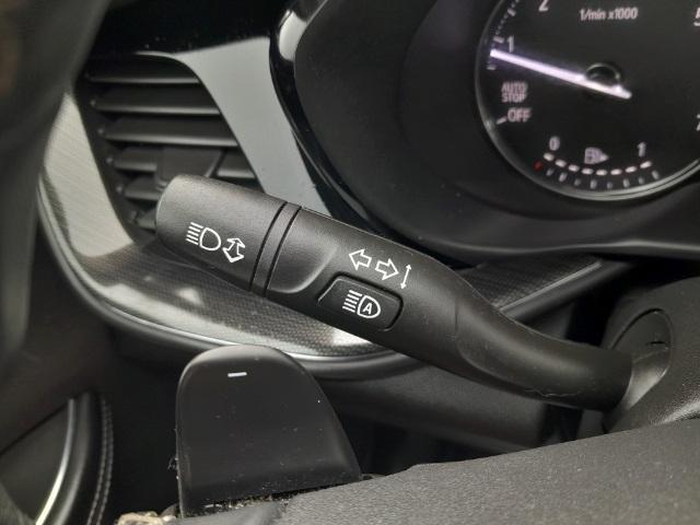 Photo of 2022 Summit White Buick Envision