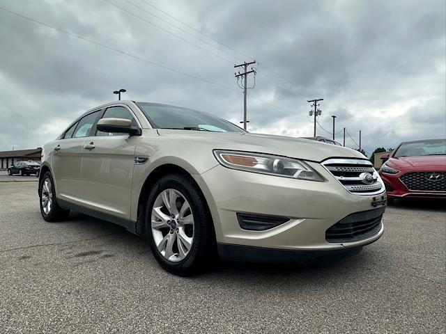 Photo of 2010  Ford Taurus