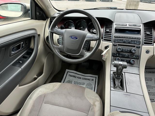 Photo of 2010  Ford Taurus