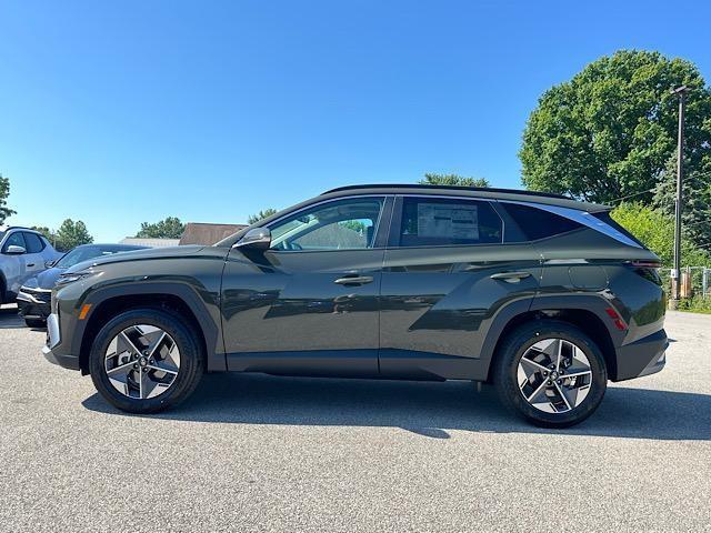 Photo of 2025 Green Hyundai TUCSON