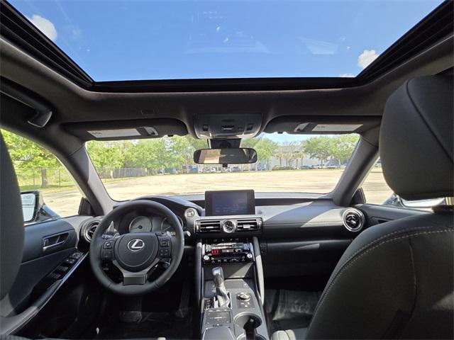 Photo of 2025 Ultra White Lexus IS 350