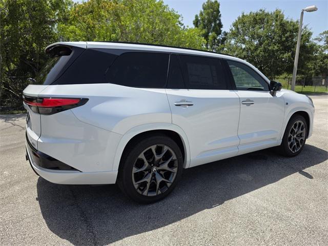 Photo of 2025 Wind Chill Prl Lexus TX 500h