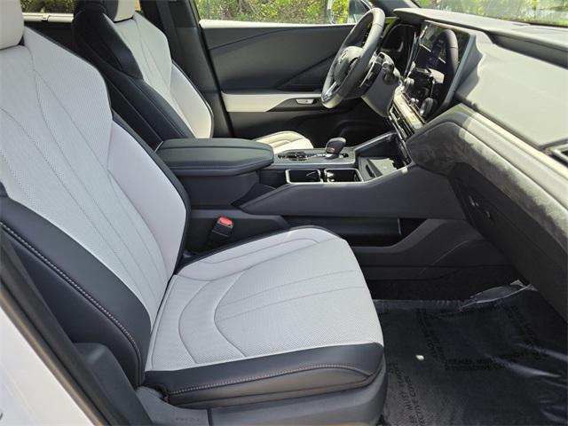 Photo of 2025 Wind Chill Prl Lexus TX 500h