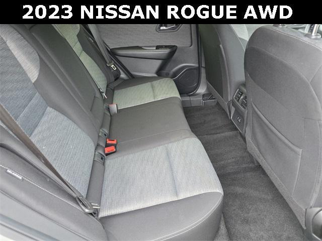 Photo of 2023 Brilliant Silver Metallic Nissan Rogue