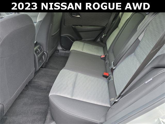 Photo of 2023 Brilliant Silver Metallic Nissan Rogue