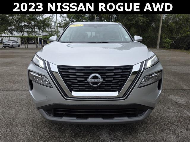 Photo of 2023 Brilliant Silver Metallic Nissan Rogue