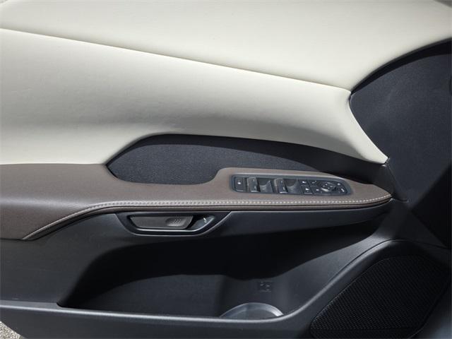Photo of 2023 Iridium Lexus RX 350