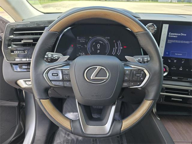 Photo of 2023 Iridium Lexus RX 350