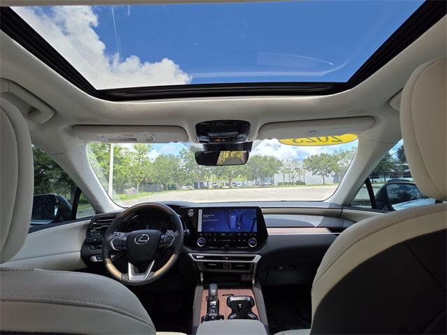 Photo of 2023 Iridium Lexus RX 350
