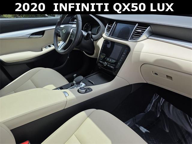 Photo of 2020 Majestic White INFINITI QX50