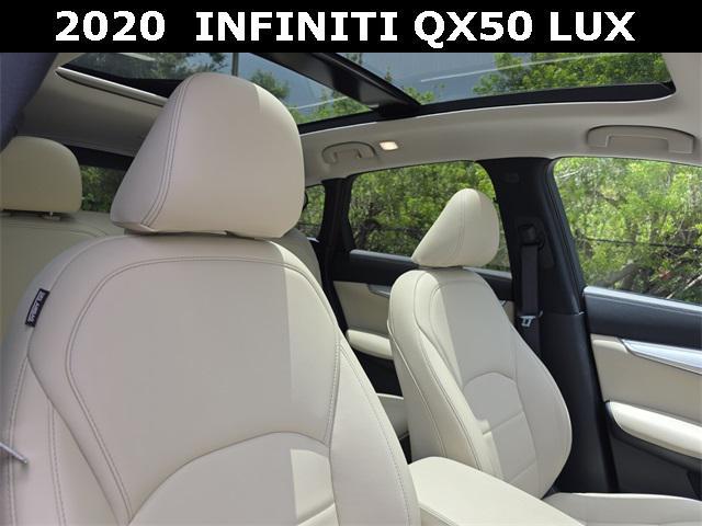 Photo of 2020 Majestic White INFINITI QX50