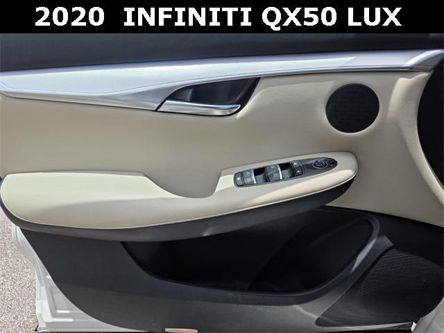 Photo of 2020 Majestic White INFINITI QX50