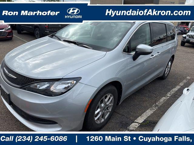 2023 Chrysler Voyager