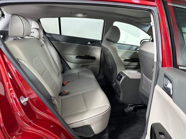 Photo of 2018 Hyper Red Kia Sportage