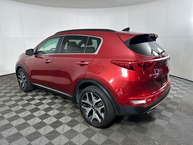 Photo of 2018 Hyper Red Kia Sportage