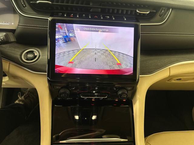 Photo of 2022 Velvet Red Pearlcoat Jeep Grand Cherokee L