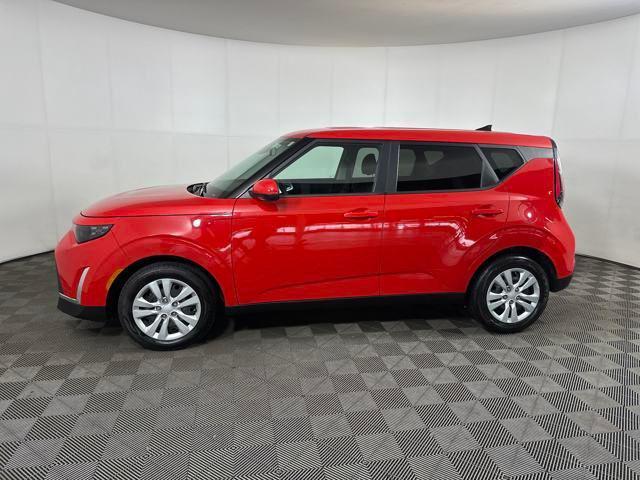 Photo of 2023 Inferno Red Kia Soul