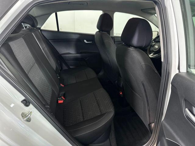 Photo of 2021 Clear White Kia Rio