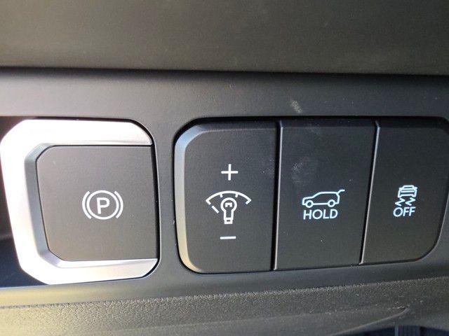 Photo of 2025 Hampton Gray Hyundai SANTA FE